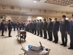 Tingkatkan Pelayanan Terbaik Masyarakat, Bupati Gresik Lantik Tujuh Pejabat Eselon ll 
