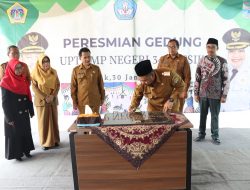 Dorong Pemerataan Pendidikan, Bupati Gresik Gus Yani Resmikan Gedung UPT SMPN 34 Gresik