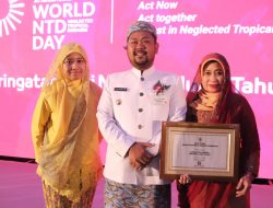 Bupati Gresik Gus Yani Terima Sertifikat Dari Menkes RI Sebagai Kabupaten Bebas Frambusia