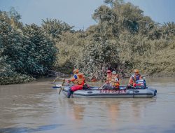 DLH Gresik Gelar Aksi Bersih-Bersih DAS Brantas, Wabup Bu Min Berharap Jadi Penyelamat Sungai Dari Limbah Domestik dan Limbah Cair Industri