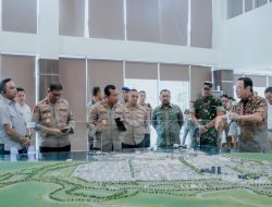 Bupati Gresik Gus Yani Dampingi Kapolda Jawa Timur Toni Harmanto Tinjau KEK JIIPE