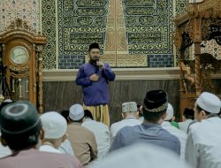 Gus Yani Tarawih Bareng Masyarakat Indro dan Mengajak Tingkatkan Kadar Kualitas Iman di Bulan Suci Ramadhan