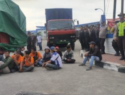 FSPMI Gresik dan GenPATRA Duduki PT. SPN (TOTO) Sampai Tuntutan Dikabulkan