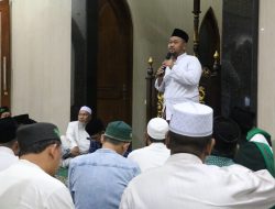 Silaturahmi Dan Jalin Komunikasi Tanpa Sekat Dengan Masyarakat, Gus Yani Sholat Tarawih Bersama Di Hulaan