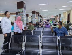 Terus Tingkatkan Pengelolaan Zakat ASN, Wabup Bu Min Bersama Baznas Gresik Datangi DPMPTSP