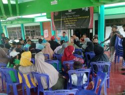 Puluhan Warga Desa Krikilan Driyorejo Mendadak Geruduk Kantor Desa, Ternyata Buntut Demo Di Depan PT. TOTO