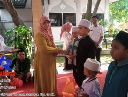 Keluarga Besar Kecamatan Kebomas dan PKK Kecamatan Kebomas Peringati Nuzulul Qur’an Dengan Santuni Puluhan Anak Yatim Piatu