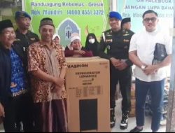 Jelang Lebaran SubDenpomV/4-2 Gresik Bersama Manajemen Icon Mall Santuni Anak Yatim