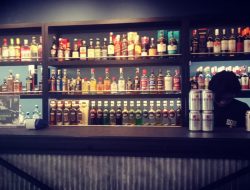 Diduga Penjual Miras Di Manukan di Backup Oknum Aparat