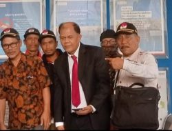 Persidangan Antara Ketua PTUN Sebagai Penggugat dan Ketua PKN di PTUN Palembang