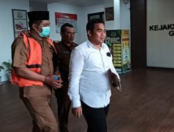 Kejari Gresik Tahan Sekdes Kambingan atas Dugaan Korupsi Dana Hibah Pokmas DPRD Jatim 2016