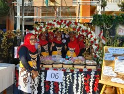 Keunikan UMKM SD YPI Darussalam Cerme saat giat Senam dan Jalan Sehat dalam rangka Memperingati HUT RI Ke-78