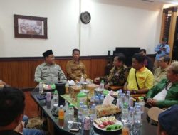 Forum Rembuk Masyarakat / Format Mendatangi Kantor Walikota Pasuruan