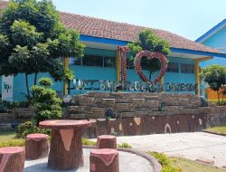 Viral, Ortu Siswa Diwajibkan Membeli Atribut Sekolah, Ini Tanggapan Kasek SMPN 20 Gresik