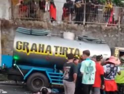 Tragedi Laka Lantas, Truck Tangki Blong Rem Seruduk Pengunjung Karnaval di Pacet, 3 Korban Tewas dan Belasan Luka-Luka