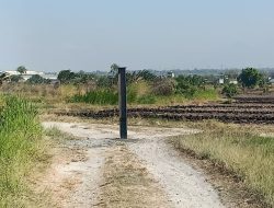 Ada Yang Salah Ta? Pada Jalan Akses Di Perbatasan Dua Desa Sampai Di Patok Oleh Salah Satu Kades