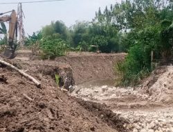 Dibongkar Tapi Tidak Ada Jembatan Darurat, Terkesan Siluman Tidak Dilengkapi Papan informasi Proyek