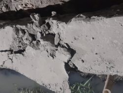 Viral, Proyek TPT di Desa Sumput Digarap Asal Jadi , Diremas dengan Tangan Terkelupas
