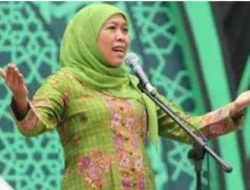 Khofifah Tertawa dan Balik Tanya ke Cak Imin karena Ragukan ke-NU-an Imbas Dukung Prabowo