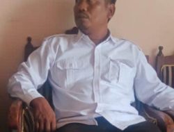 Oknum Perangkat Desa Pranti Terkesan Angkuh, Saat Dikonfirmasi Wartawan Melempar Beras Bulog