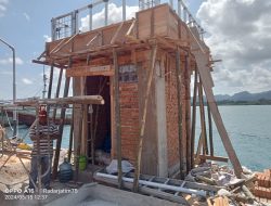 Gak Bahaya ta? Proyek Siluman di Pelabuhan Bawean, Pekerja Tanpa Menggunakan Safety
