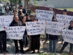 Genpatra Bersama Genpa Bumi Gelar Aksi Demo di KPUD dan Bawaslu Gresik, Menuntut Keadilan Pemilukada