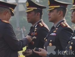 Kapolresta Sidoarjo Christian Tobing Terima Pin Emas Kapolri atas Dedikasi dan Inovasi Layanan Publik