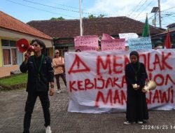 Menolak Revitalisasi Alun-alun Sangkapura, HMI Komisariat Bawean Gelar Aksi Demo