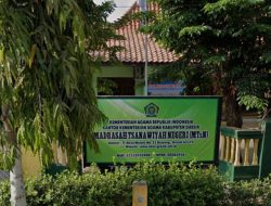 Terindikasi Pungli, MTsN Gresik Diduga Jual Beli LKS dan Berlakukan Iuran Kepada Tiap Peserta Didik Baru