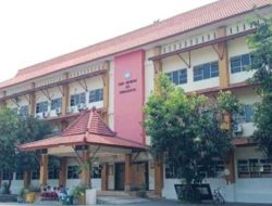 Pungut Biaya Tambahan Sebagai Syarat Ambil Ijazah, Kepala SMPN 22 Surabaya Bungkam