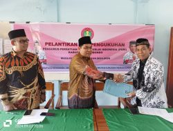 PELANTIKAN PENGURUS PGRI SITUBONDO BERJALAN LANCAR