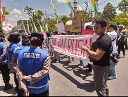 Gerakan Pemuda Nasionalis Aksi Demo di Kantor Gedung Pemkab Lamongan