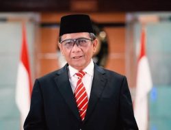 KTP Dicatut Calon Tanpa Ijin Untuk Pilkada.Mahfud MD : Bisa Dituntut Perdata Dan Pidana