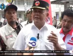 AKSI MENUNTUT HAK PLASMA MASYARAKAT DI INDRA GIRI RIAU