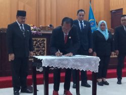Paripurna DPRD Surabaya Gelar  Pansus Raperda Ekonomi kreatif