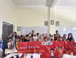 MAHASISWA UPN VETERAN JATIM AJAK SISWA-SISWI SDN MEDOKAN 2/615 SURABAYA LESTARIKAN NILAI-NILAI PANCASILA