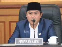 Truk Besar Melintasi Jalur Perkotaan, DPRD Gresik Minta Dishub Gandeng Satlantas Berikan Sanksi Tegas
