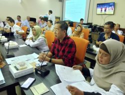 Warga Penghuni Apartemen Bale Hinggil Wadul ke DPRD Surabaya