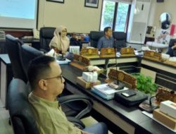 Warga Gedung Setan Banyuurip Wetan Dapat Perhatian DPRD Kota Surabaya