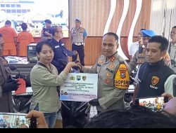 Wujudkan Polri Pengayom Masyarakat,Polres Madiun Kota Serahkan Barang Bukti Curanmor Kepada Korban