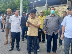 Komisi B DPRD Surabaya Sidak Bangunan Pasar dan Cuci Kendaraan di Balasklumprik