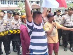 Ratusan Masa Forum N.G.O. Geruduk Kantor Bupati Dan DPRD Pamekasan, Ini Tuntutannya