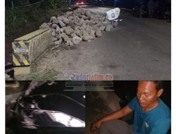 Miris!! Diduga Asal-asalan, Penempatan Material Proyek PU Bina Gresik Marga Akibatkan Kecelakaan Tunggal