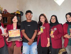 Wujudkan Legalitas dan Keamanan Pangan, Mahasiswi FH UMM Gelar Sosialisasi SPP-IRT untuk Pelaku UMKM Basreng