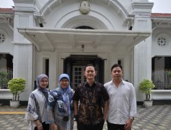 Putusan Berkekuatan Hukum Tetap: PN Surabaya Vonis Pidana Penjara atas Kasus Penipuan Proyek Pengiriman Dengan Terdakwa Sdr. Thomas Bambang Jatmiko Budi Santoso, Ade Yolando Sudirman dan Muhammad Fikar Maulana Terhadap PT Angkasa Pura Kargo (Saat Ini PT Integrasi Aviasi Solusi)