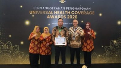 Surprise!! Gresik Raih Madya UHC Awards 2026 di di Jakarta International Expo