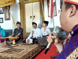 Raja Berbek ke X Dorong Kemajuan Pariwisata Budaya Nganjuk pada Acara LKPASI di Keraton Klungkung Bali