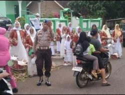 Wujudkan Kepedulian, Polsek Gemarang Bersinergi dengan IGRA dan KUA, Bagikan Paket Takjil dan Khotmil Qur ‘an