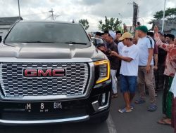 Bak Pahlawan! Ratusan Petani Tembakau Sampang Sambut Kedatangan H.Her Usai Penuhi Klarifikasi KPK