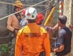 Petugas Damkar Bersama BPBD Blitar Berhasil Selamatkan Seorang Nenek Terjebak di Dalam Sumur Tua